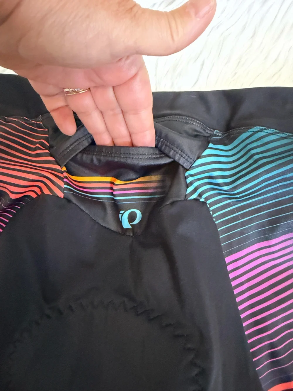 Pearl Izumi Cycling Shorts Women #13211806 Black W/ Stripes Size Medium Bicycle